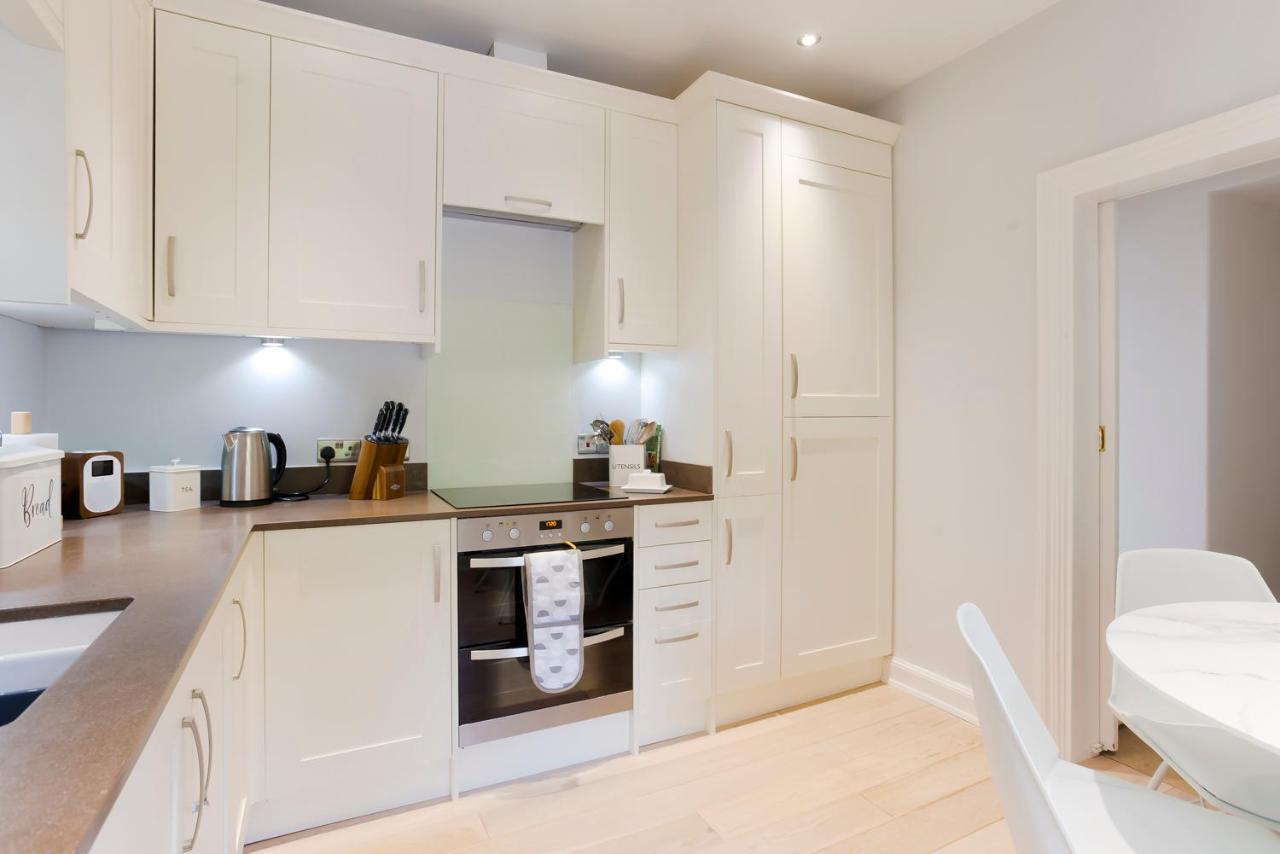 Apartment 5 Lowfield,